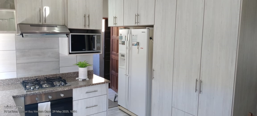 2 Bedroom Property for Sale in Dana Bay Western Cape